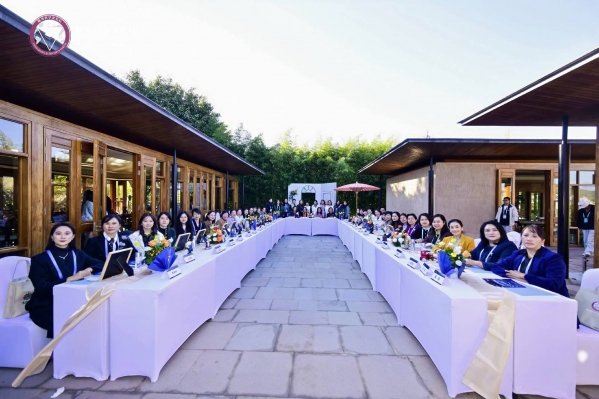 中丹学院院长王海燕出席腾冲科学